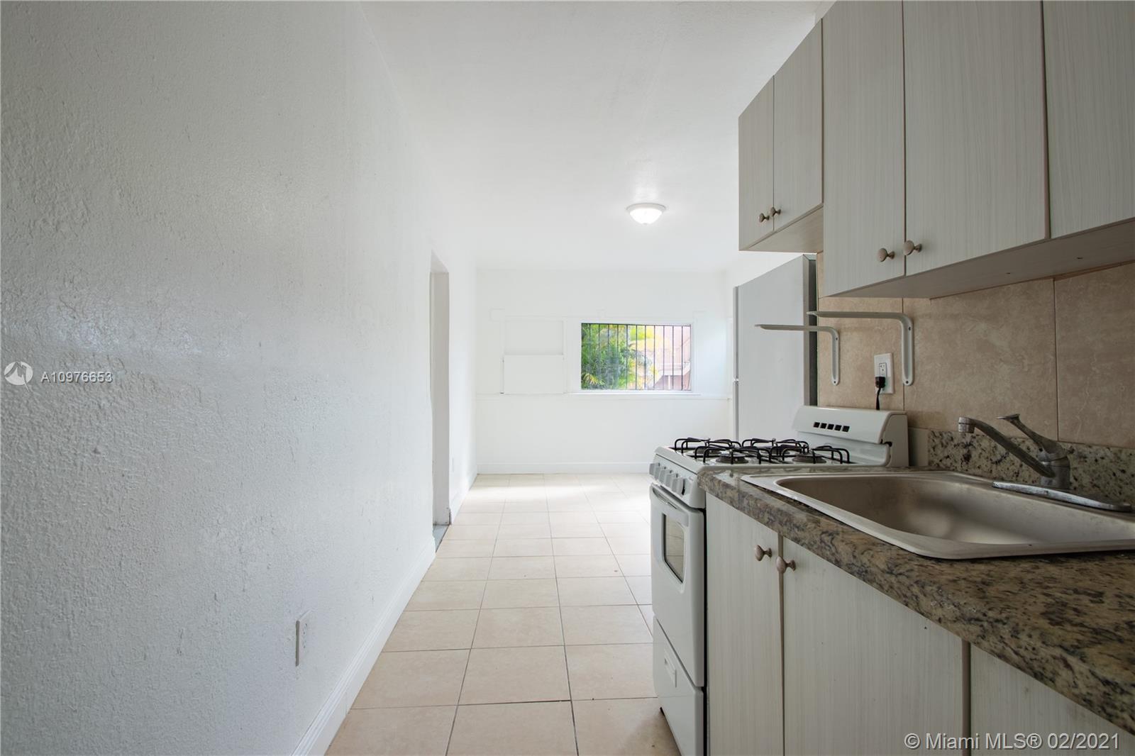 See details / 1875 sq. ft. $ 2021-03-18 0 Photo