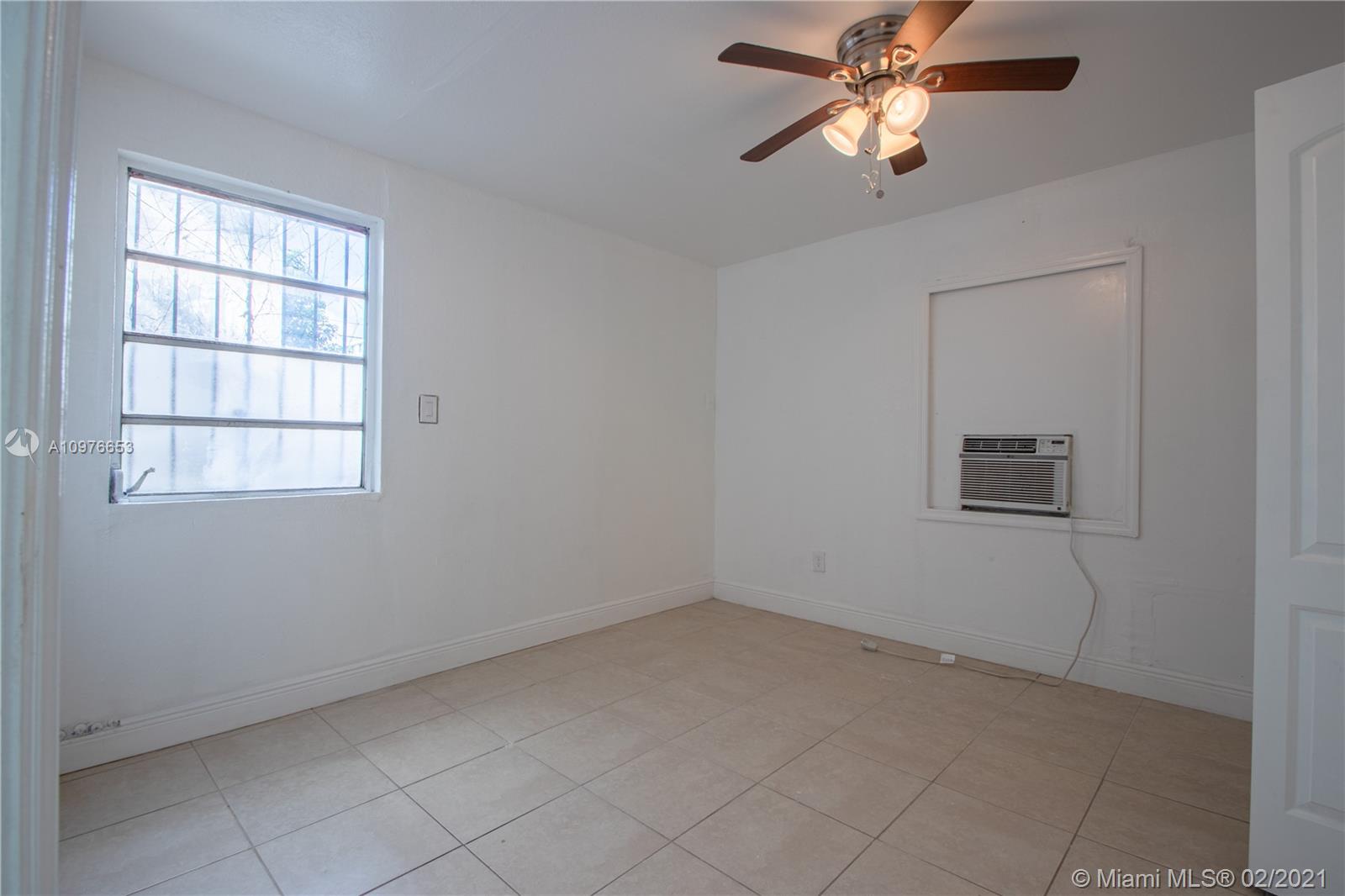 See details / 1875 sq. ft. $ 2021-03-18 0 Photo