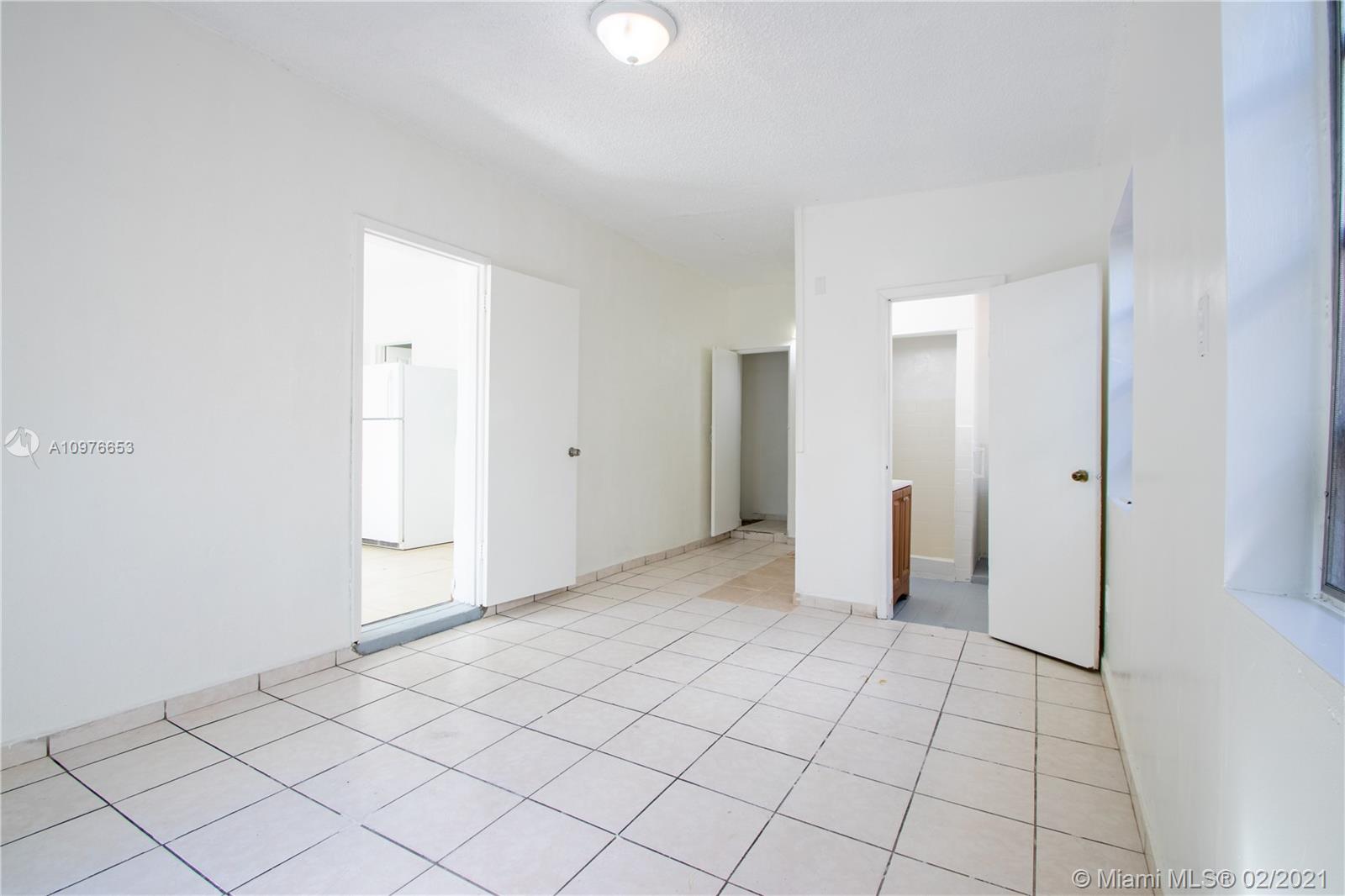 See details / 1875 sq. ft. $ 2021-03-18 0 Photo