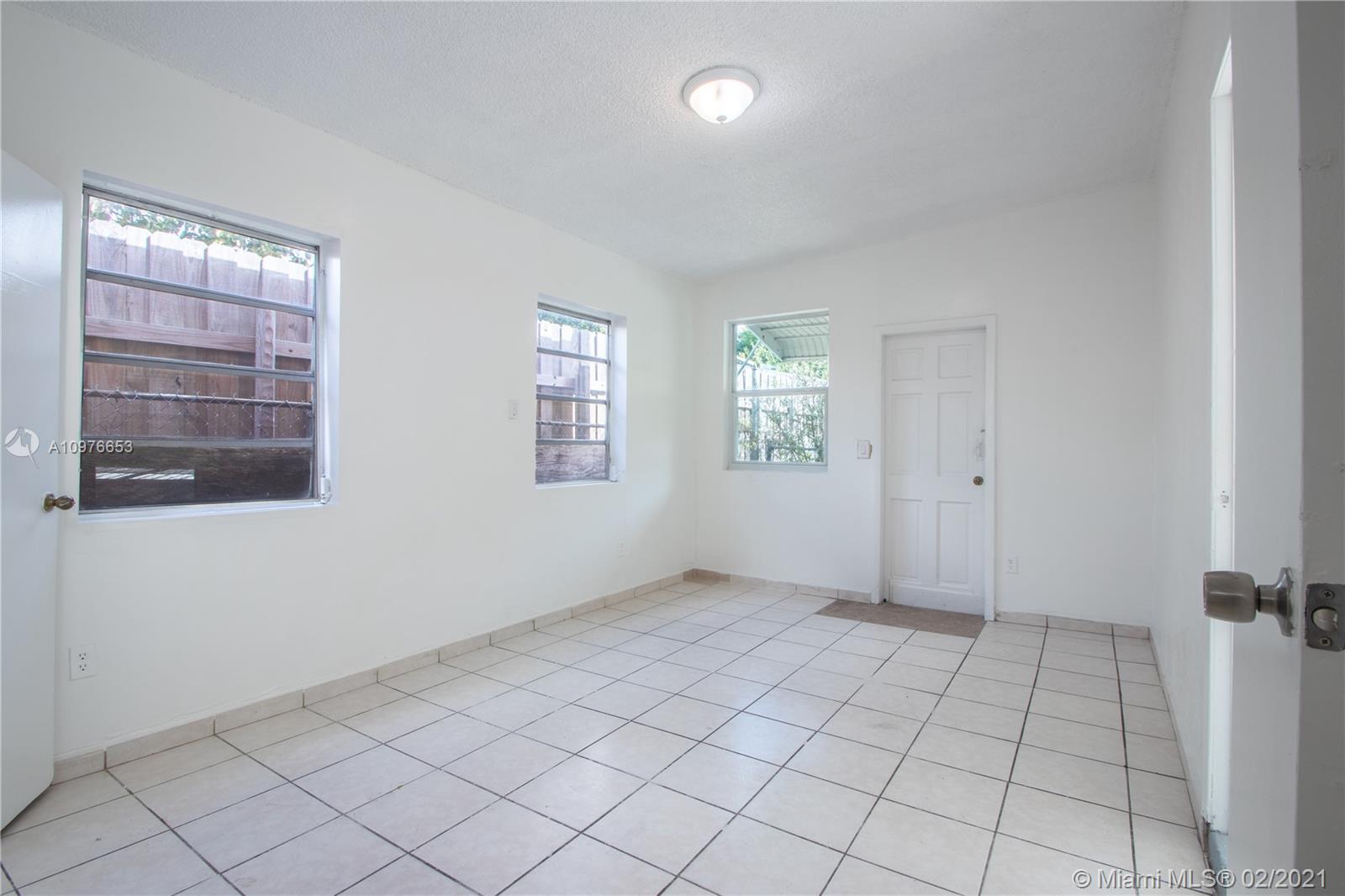 See details / 1875 sq. ft. $ 2021-03-18 0 Photo