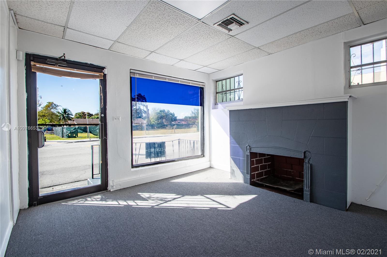 See details / 1875 sq. ft. $ 2021-03-18 0 Photo