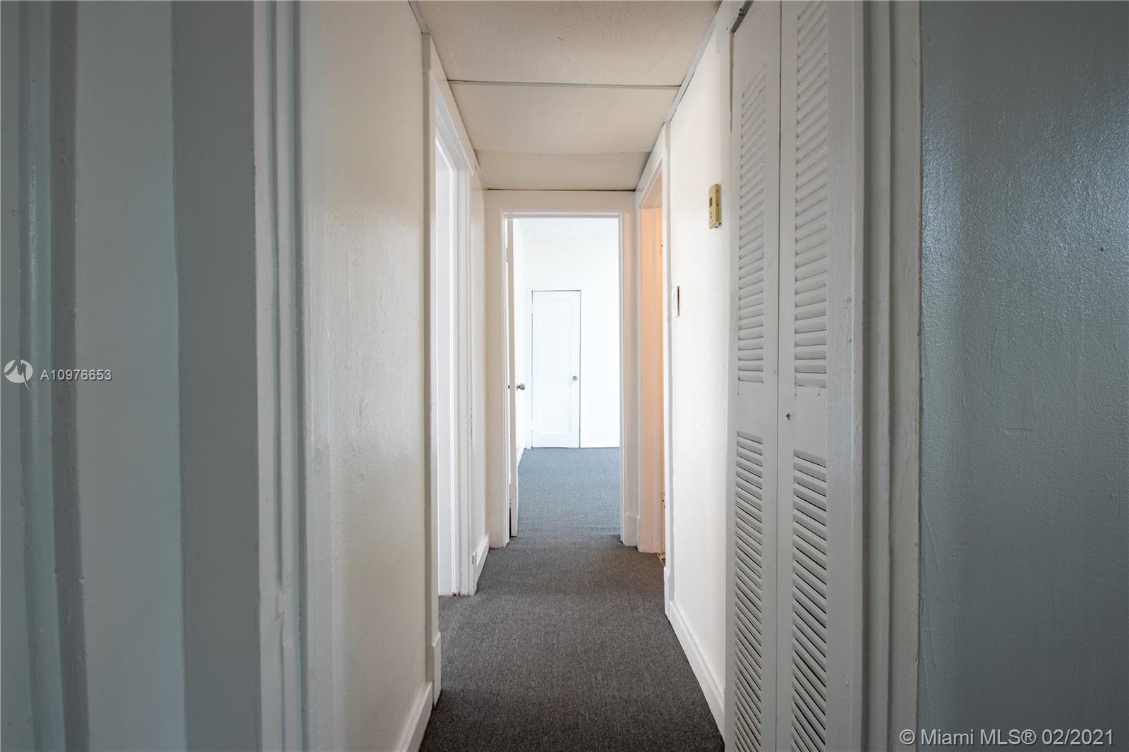 See details / 1875 sq. ft. $ 2021-03-18 0 Photo
