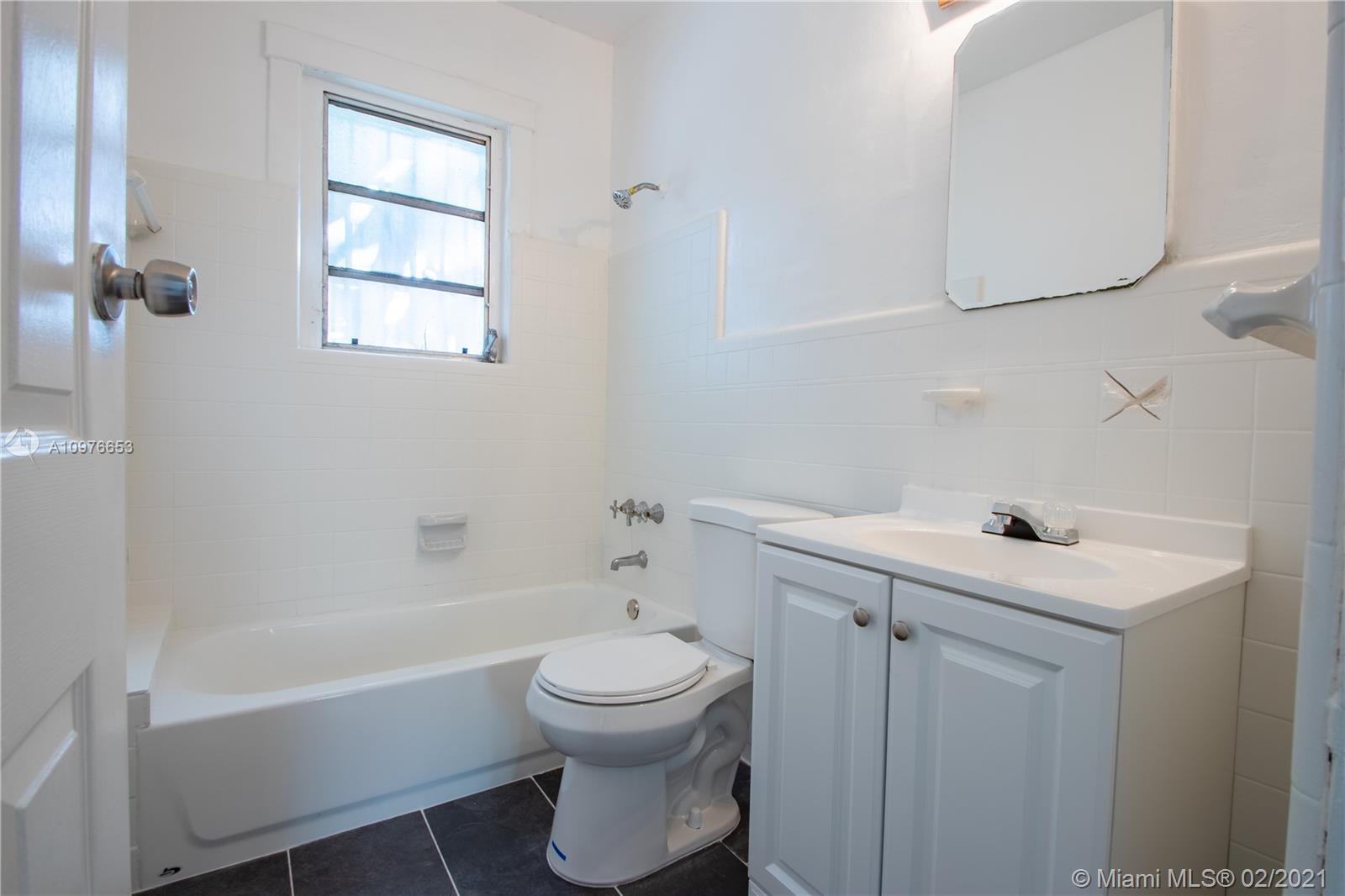 See details / 1875 sq. ft. $ 2021-03-18 0 Photo