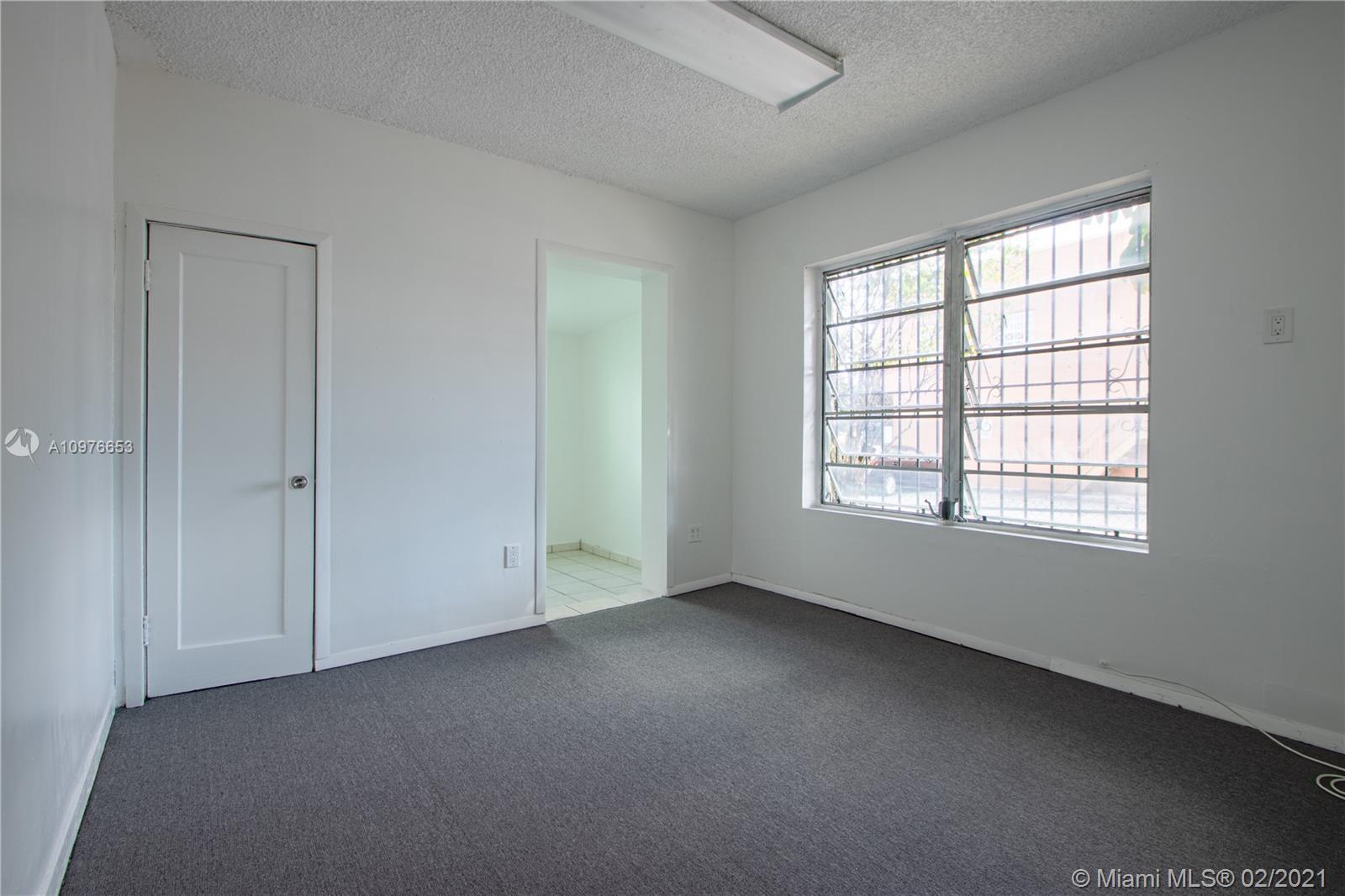 See details / 1875 sq. ft. $ 2021-03-18 0 Photo