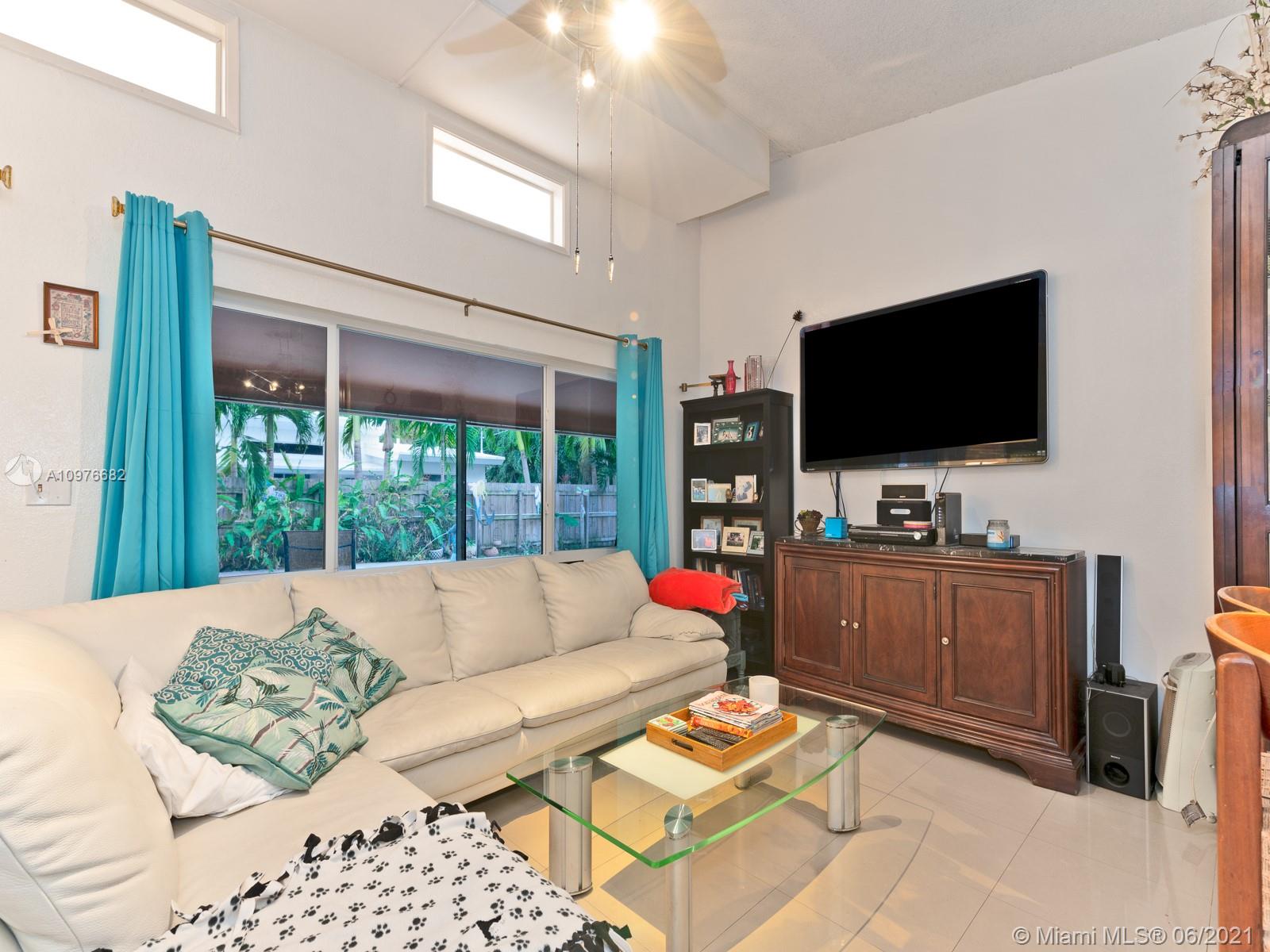 See details / 2296 sq. ft. $ 2020-12-30 0 Photo