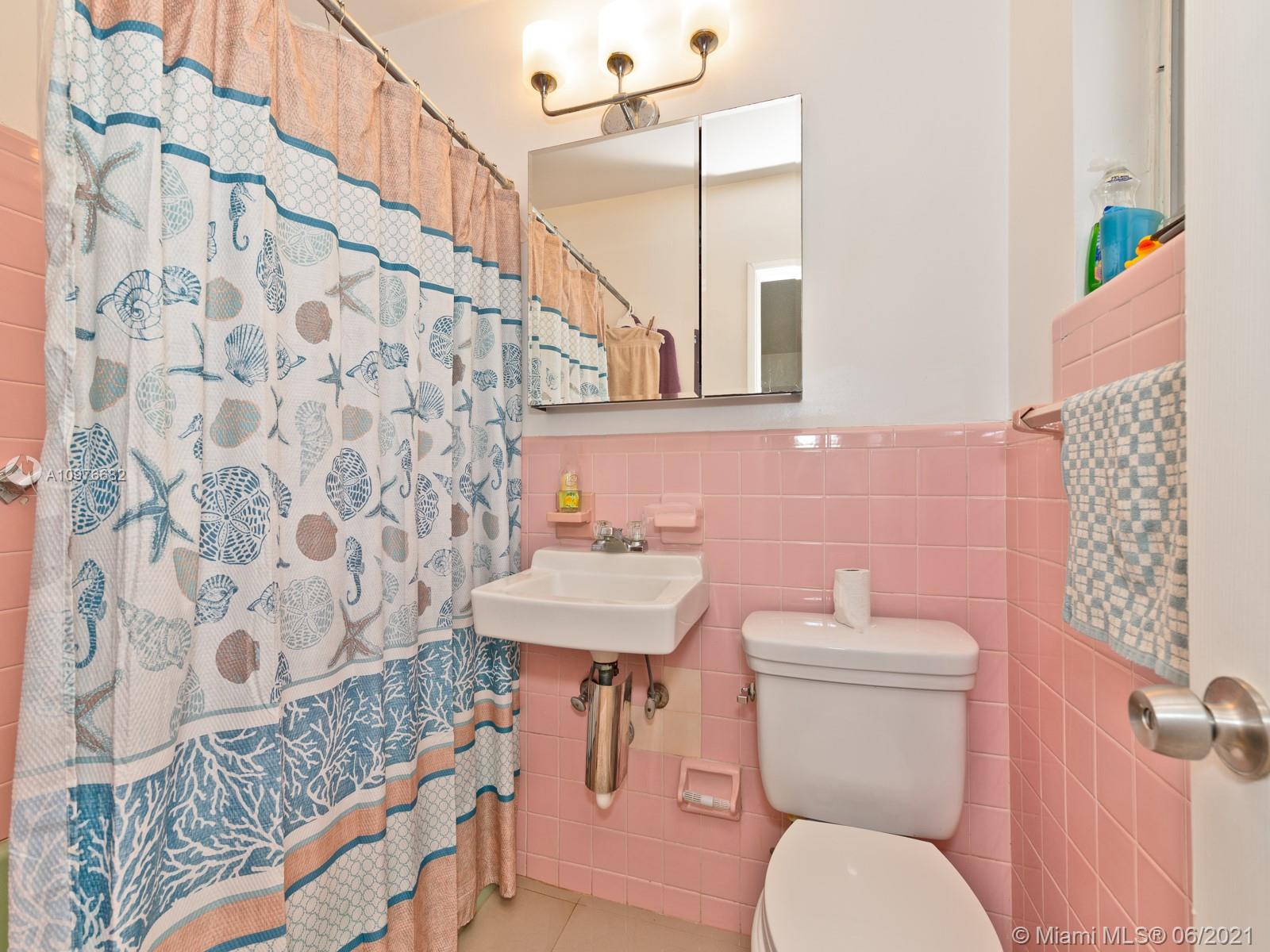 See details / 2296 sq. ft. $ 2020-12-30 0 Photo