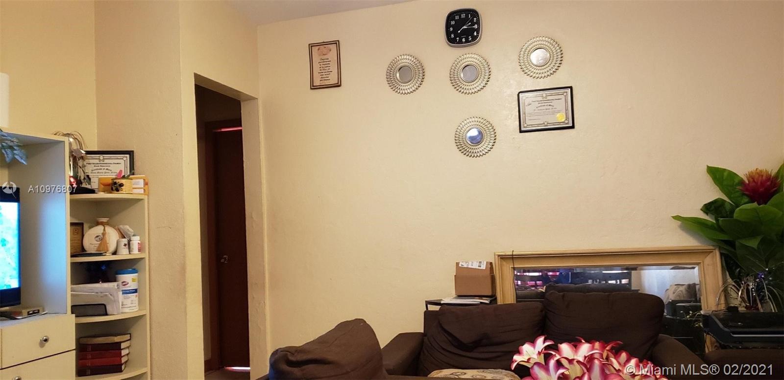 See details / 1452 sq. ft. $ 2021-02-01 0 Photo
