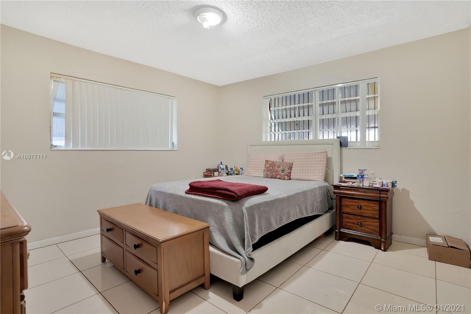 See details / 2437 sq. ft. $ 2021-01-01 0 Photo