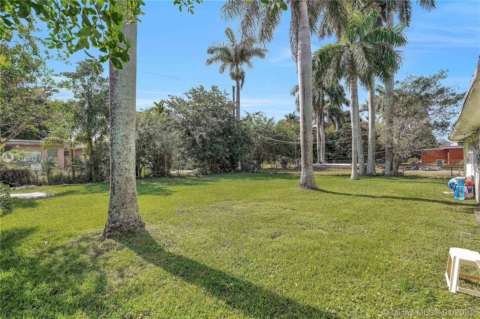 See details / 2437 sq. ft. $ 2021-01-01 0 Photo