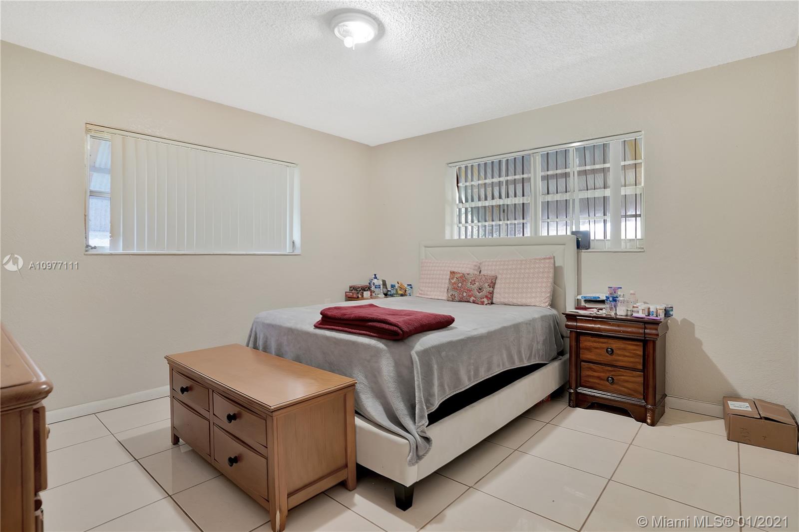 See details / 2437 sq. ft. $ 2021-01-01 0 Photo