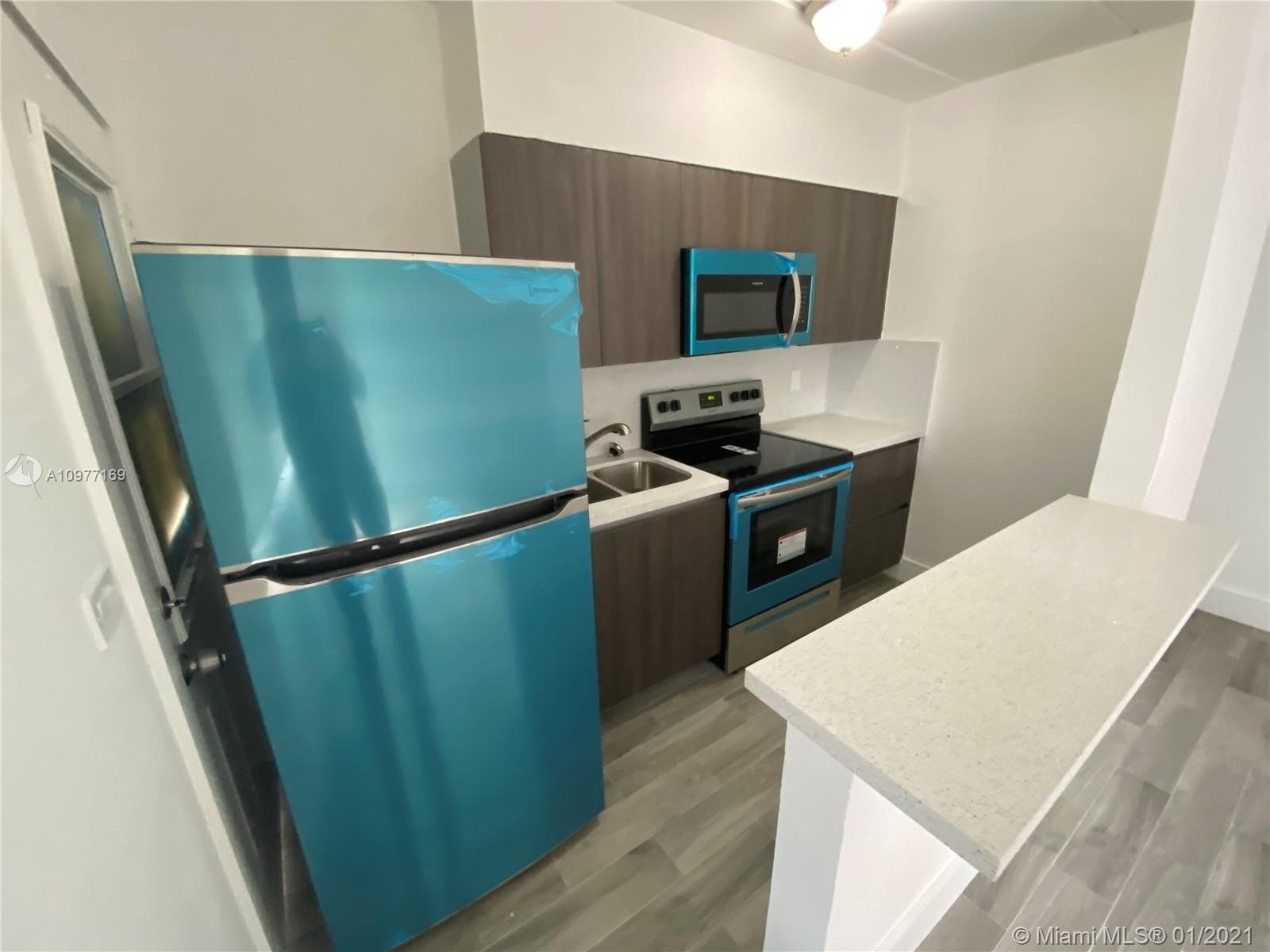 See details / 8880 sq. ft. $ 2021-05-14 0 Photo