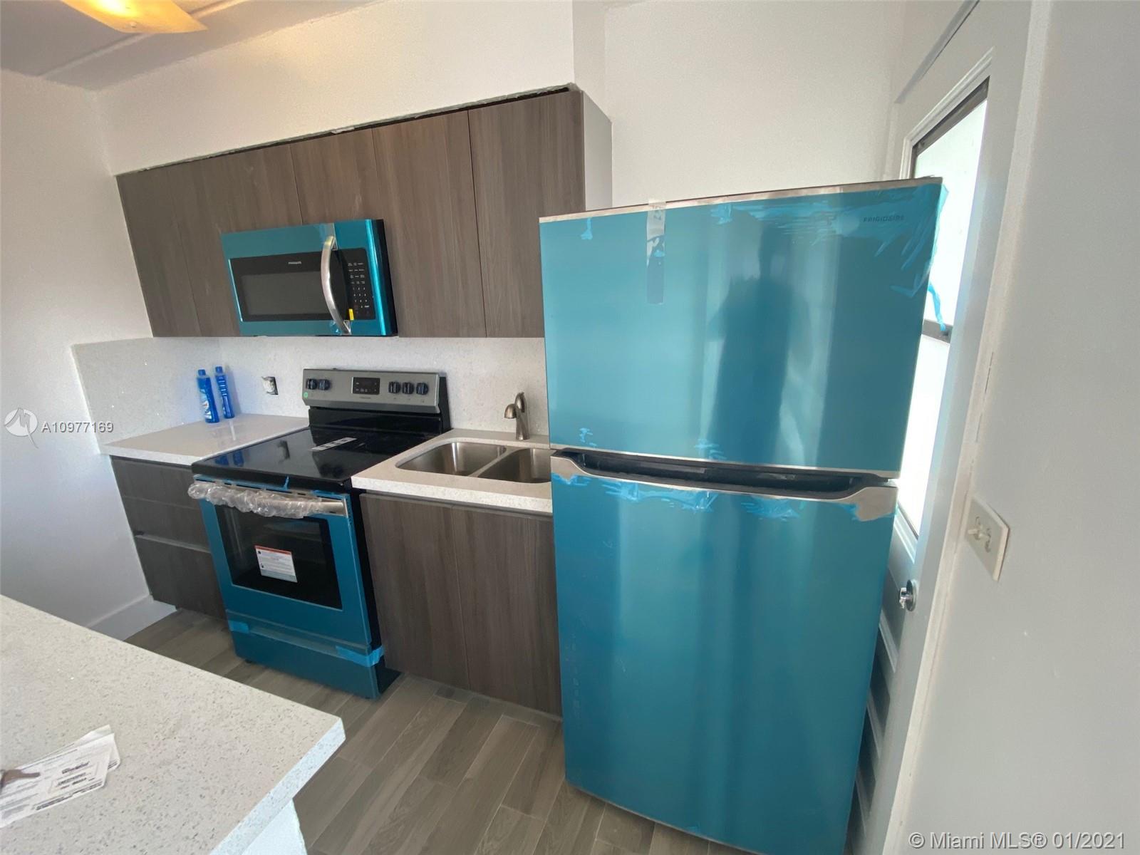 See details / 8880 sq. ft. $ 2021-02-23 0 Photo