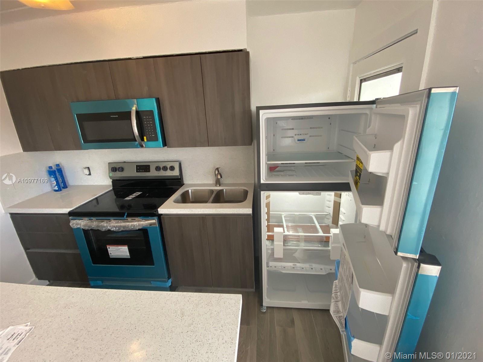 See details / 8880 sq. ft. $ 2021-02-23 0 Photo