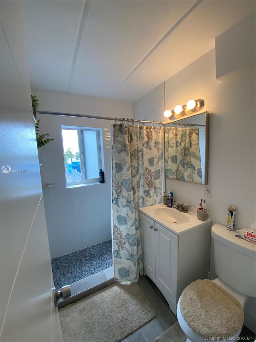 See details / 8880 sq. ft. $ 2021-05-14 0 Photo