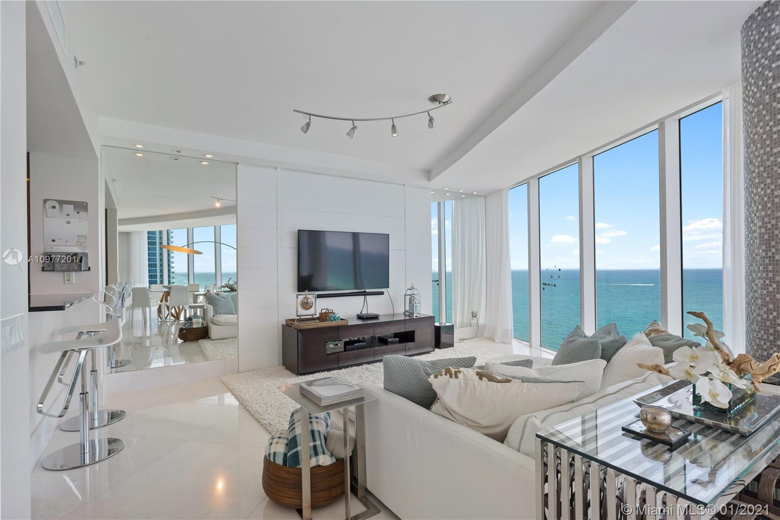 Photo of 2711 Ocean Dr #2705, Hollywood, Florida, 33019 -