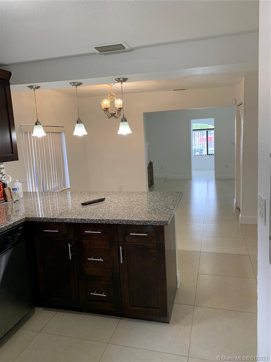 See details / 1932 sq. ft. $ 2021-01-02 0 Photo