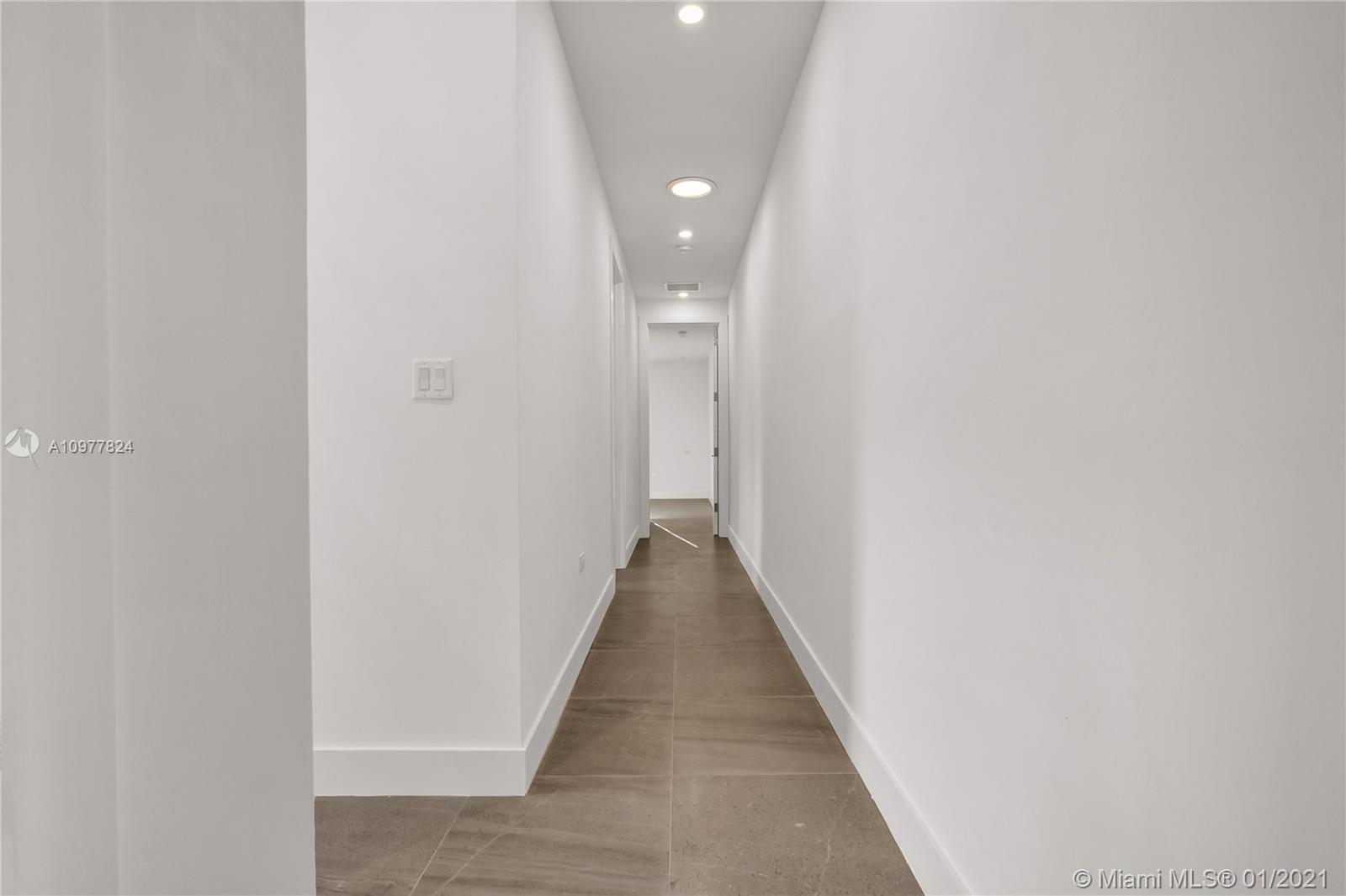See details / 2000 sq. ft. $ 2021-01-04 0 Photo