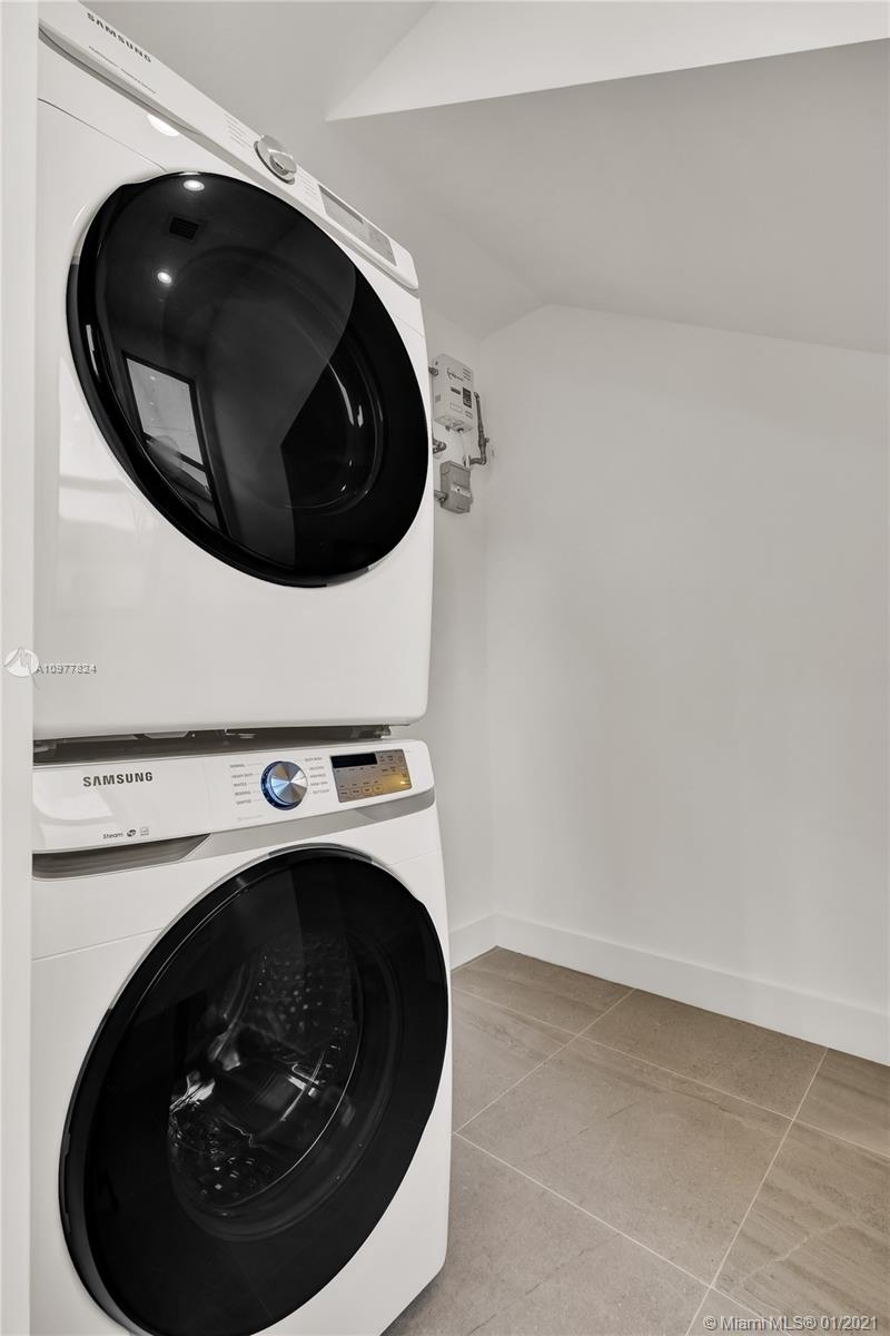 See details / 2000 sq. ft. $ 2021-01-04 0 Photo