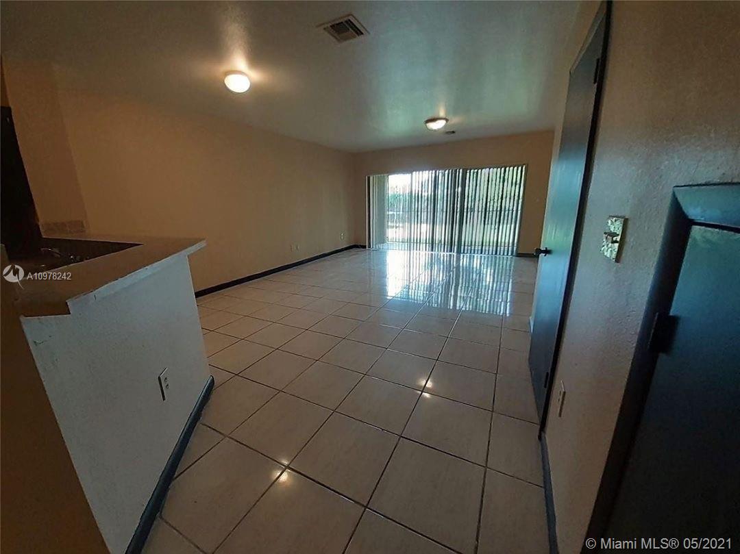 See details / 5731 sq. ft. $ 2021-01-05 0 Photo