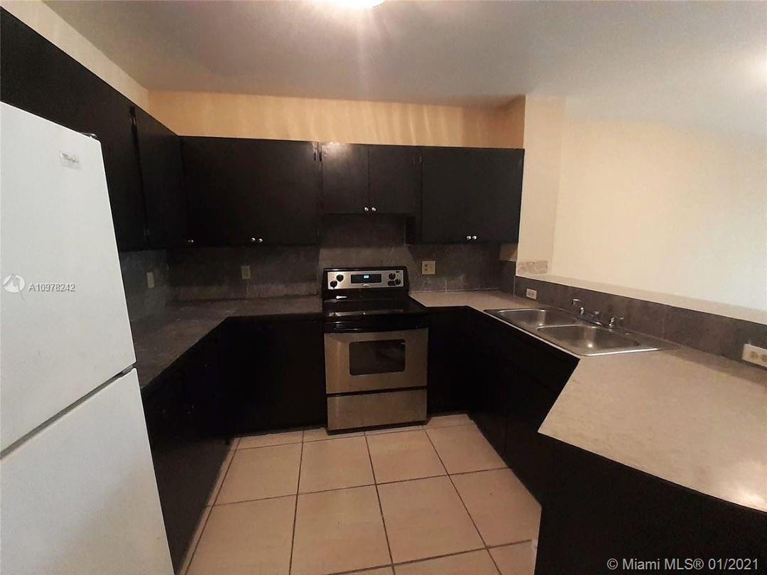 See details / 5731 sq. ft. $ 2021-01-05 0 Photo