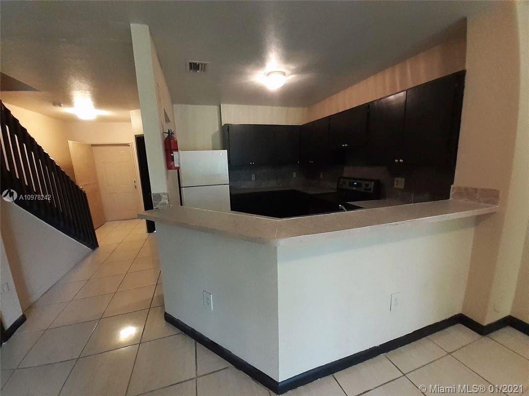 See details / 5731 sq. ft. $ 2021-01-05 0 Photo