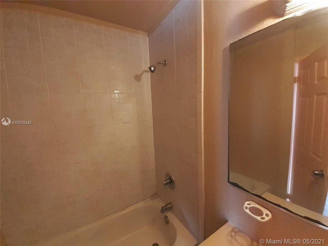 See details / 5731 sq. ft. $ 2021-01-05 0 Photo