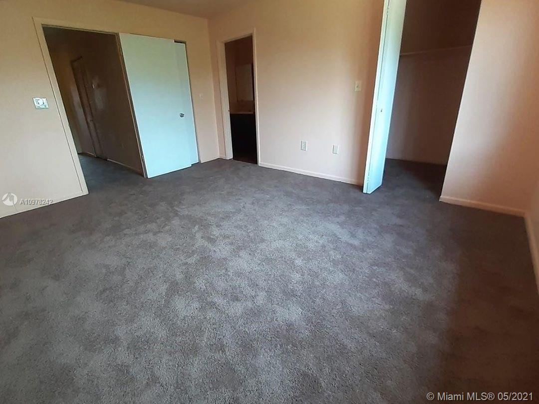 See details / 5731 sq. ft. $ 2021-01-05 0 Photo