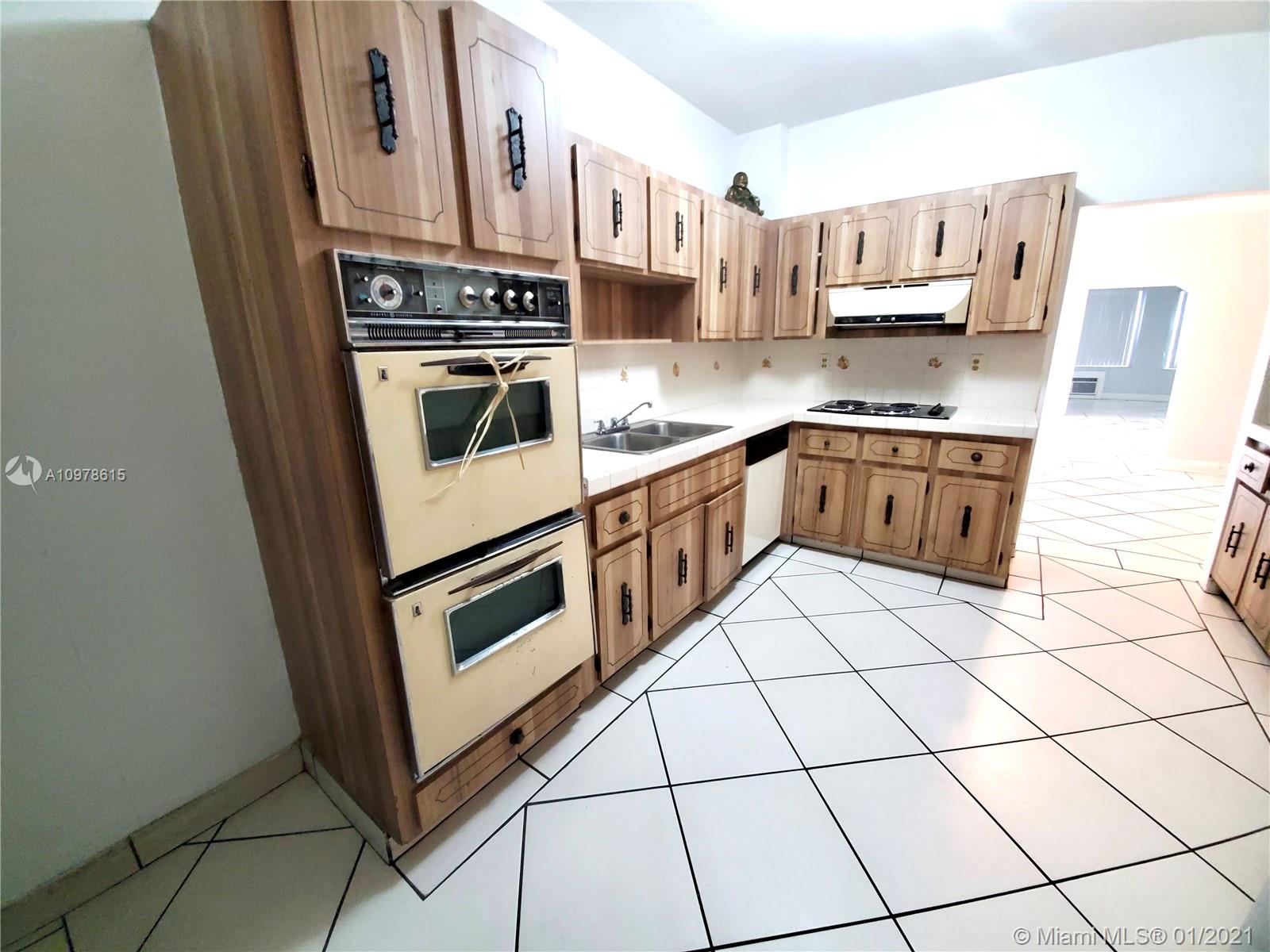 See details / 2635 sq. ft. $ 2021-01-05 0 Photo