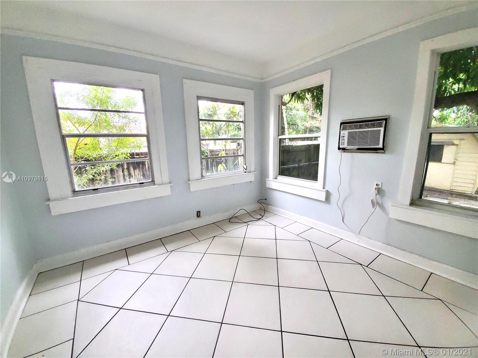 See details / 2635 sq. ft. $ 2021-01-05 0 Photo