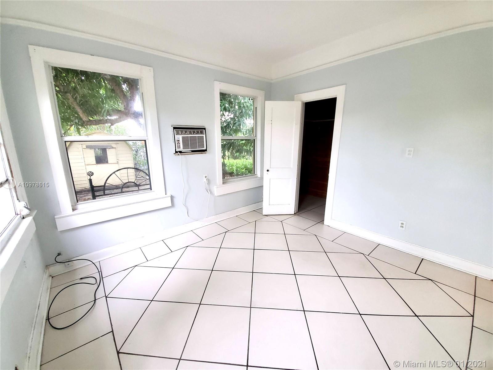 See details / 2635 sq. ft. $ 2021-01-05 0 Photo