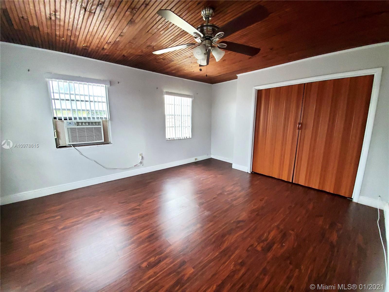 See details / 2635 sq. ft. $ 2021-01-05 0 Photo