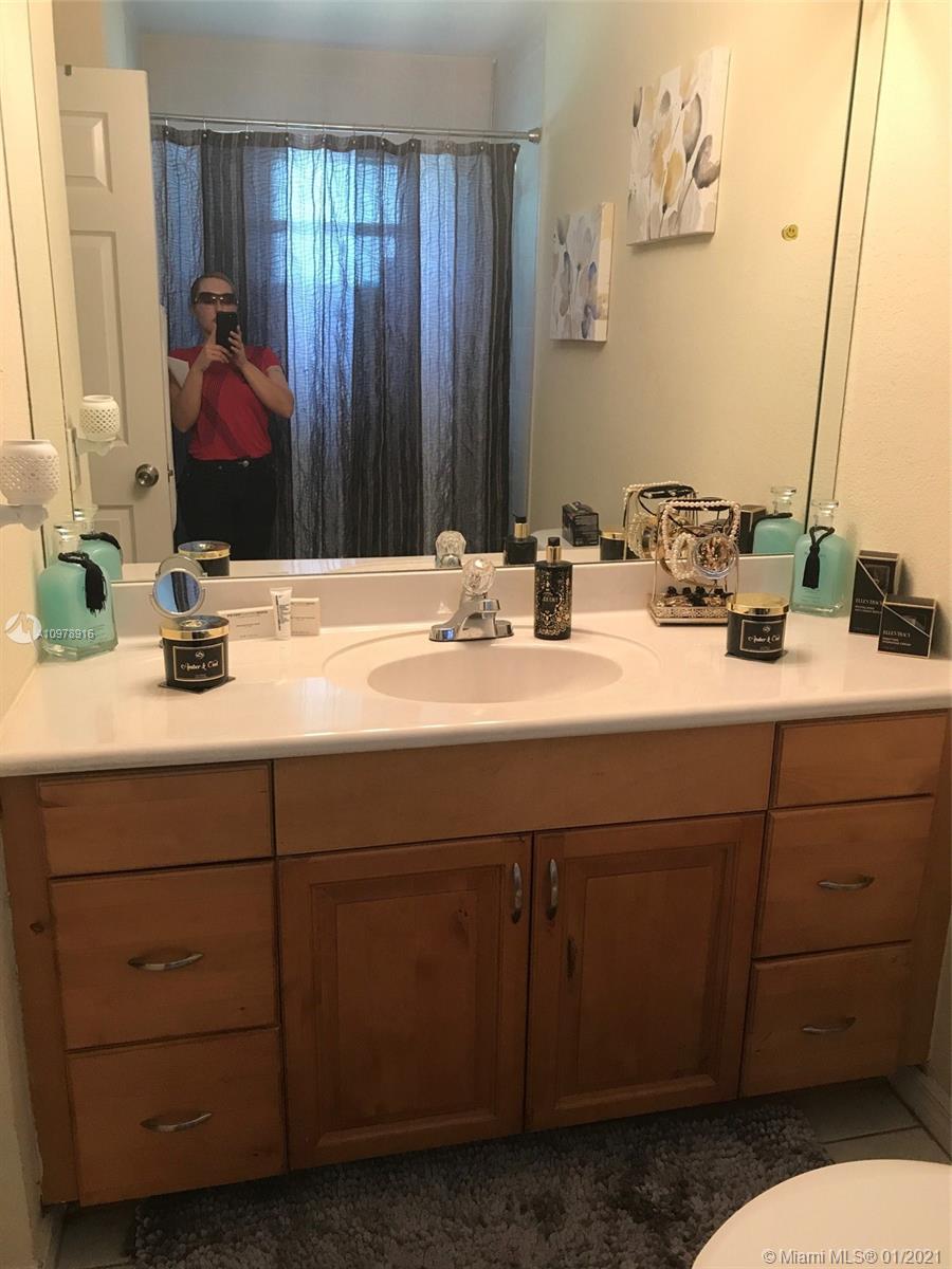 See details / 2444 sq. ft. $ 2021-01-06 0 Photo