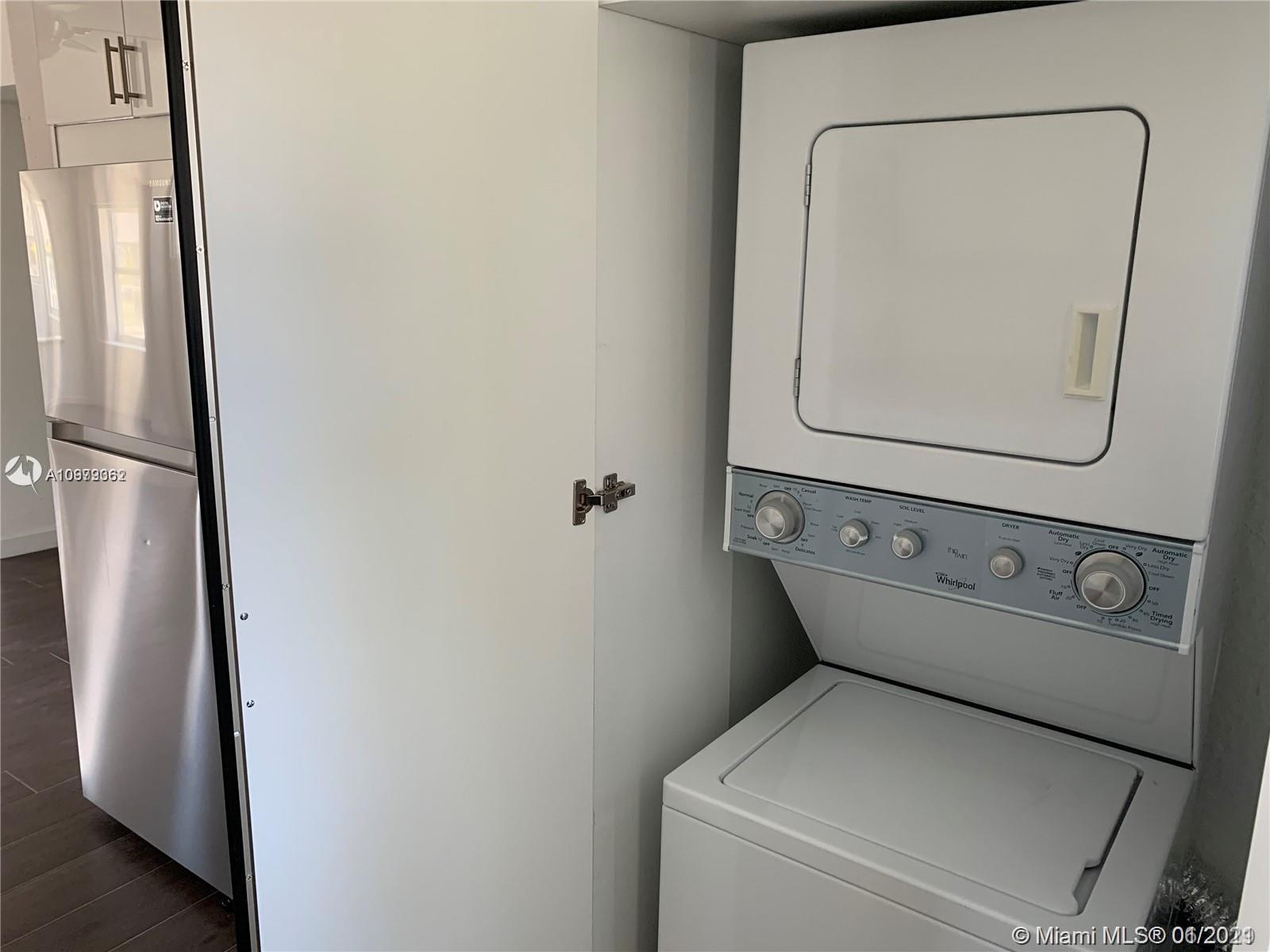 See details / 1089 sq. ft. $ 2021-01-06 0 Photo
