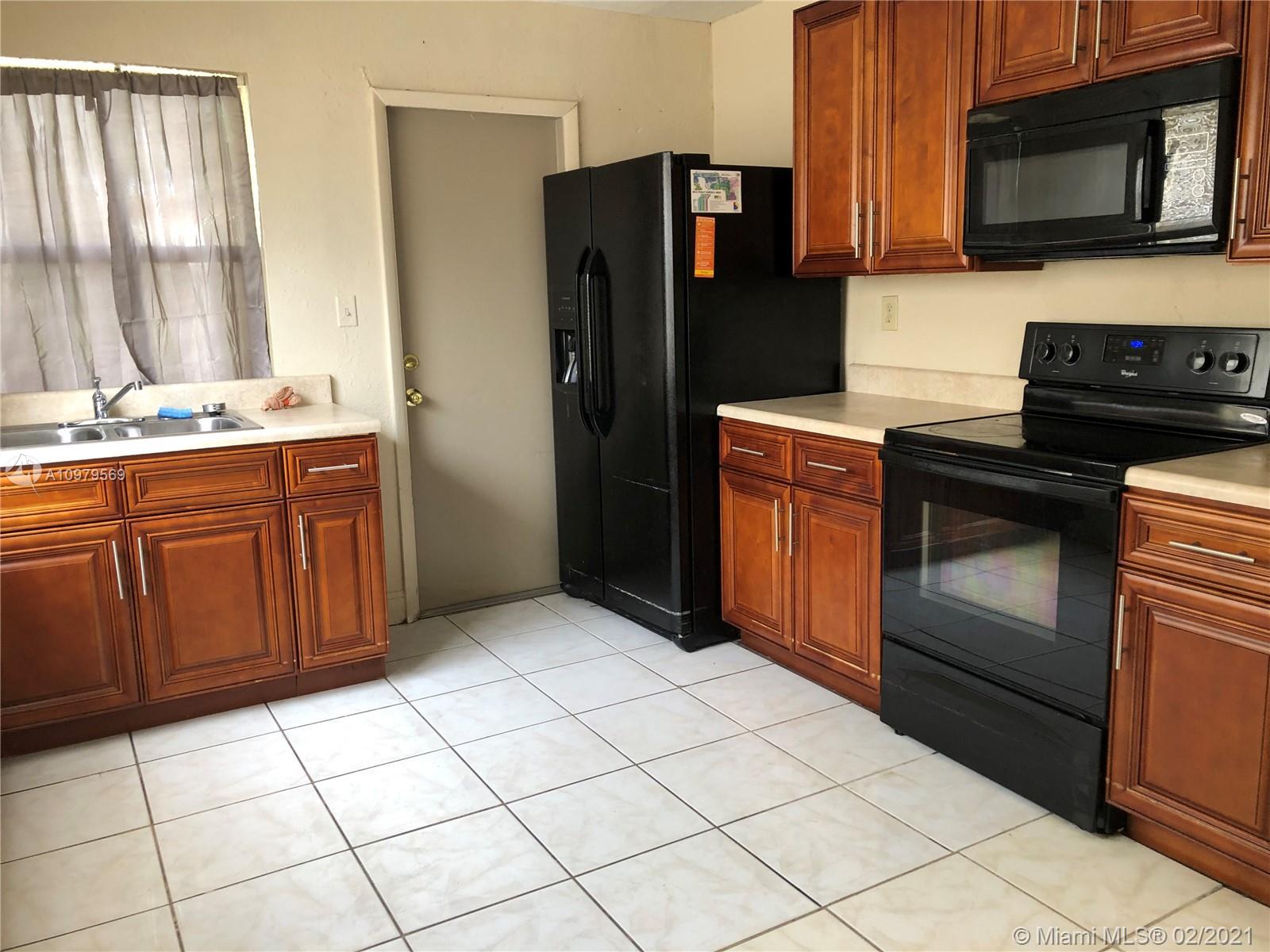 See details / 1935 sq. ft. $ 2021-01-06 0 Photo