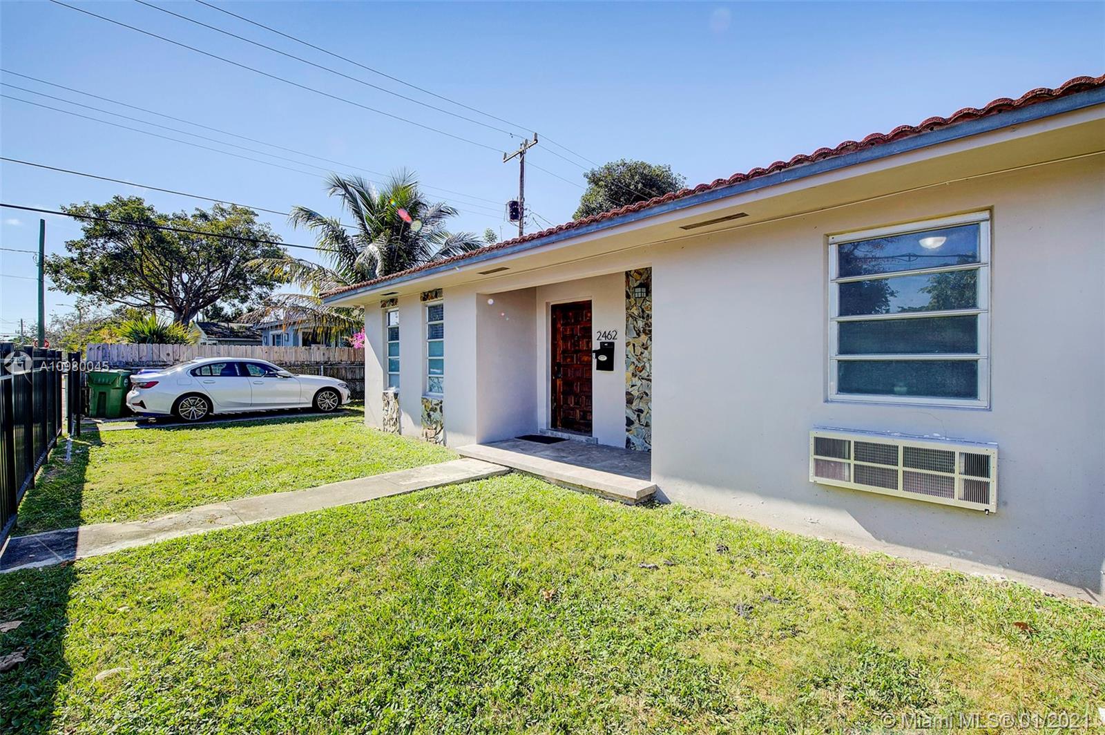 See details / 1915 sq. ft. $ 2021-01-07 0 Photo