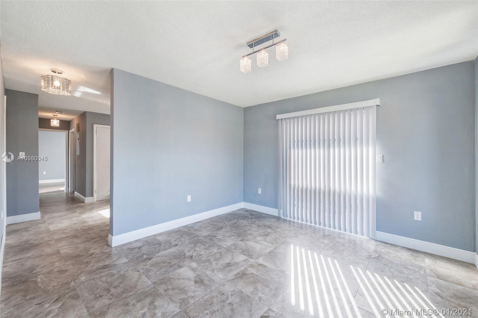 See details / 1915 sq. ft. $ 2021-01-07 0 Photo