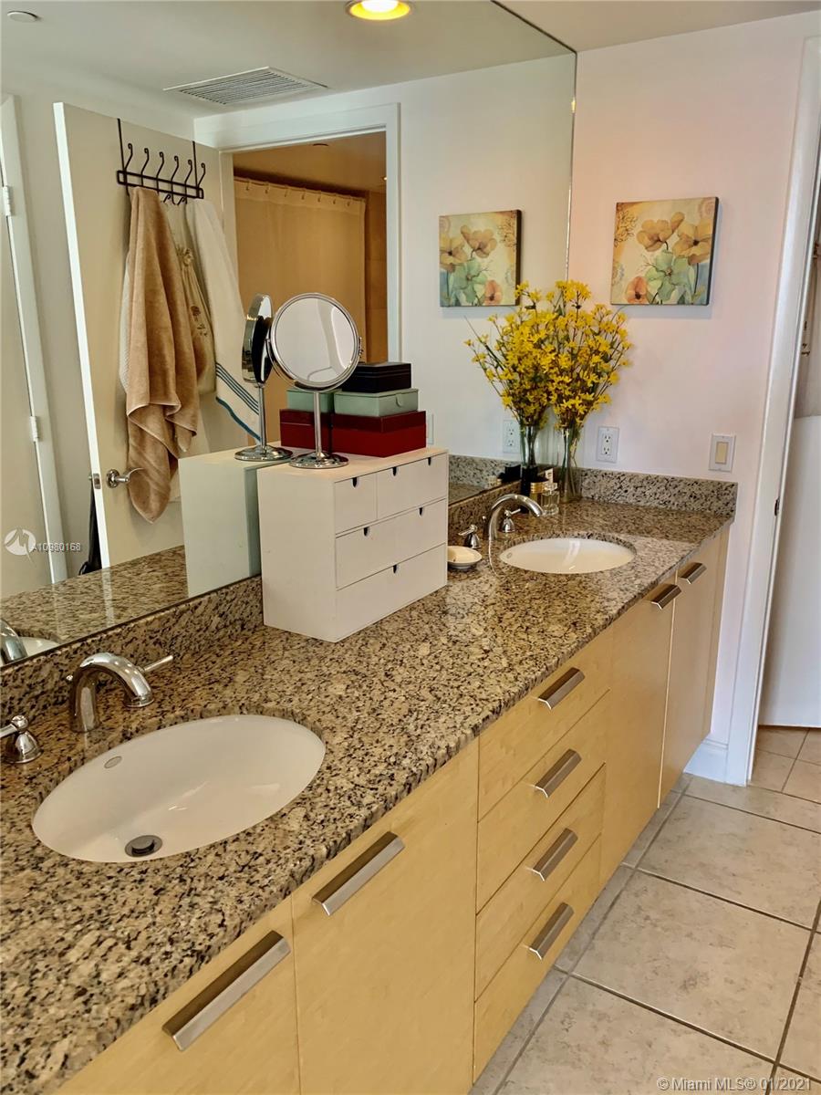 See details 406 2 / 1 1086 sq. ft. $ 2021-01-07 0 Photo
