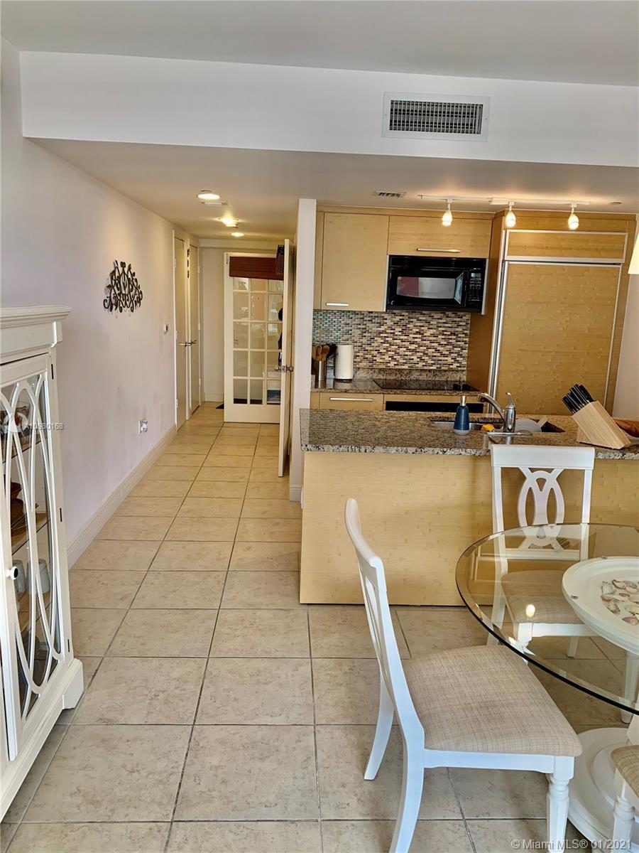 See details 406 2 / 1 1086 sq. ft. $ 2021-01-07 0 Photo