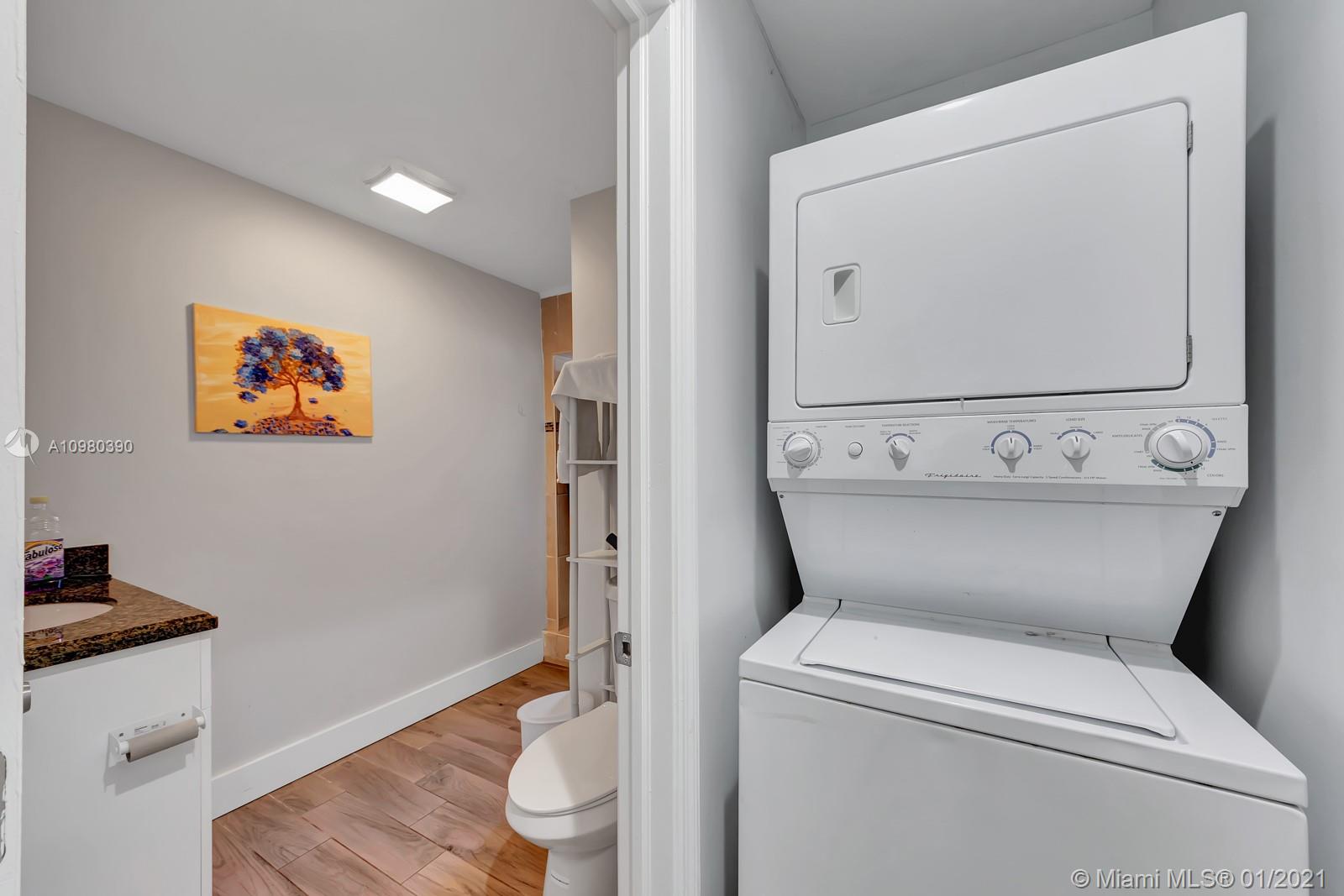 See details / 1682 sq. ft. $ 2021-01-08 0 Photo