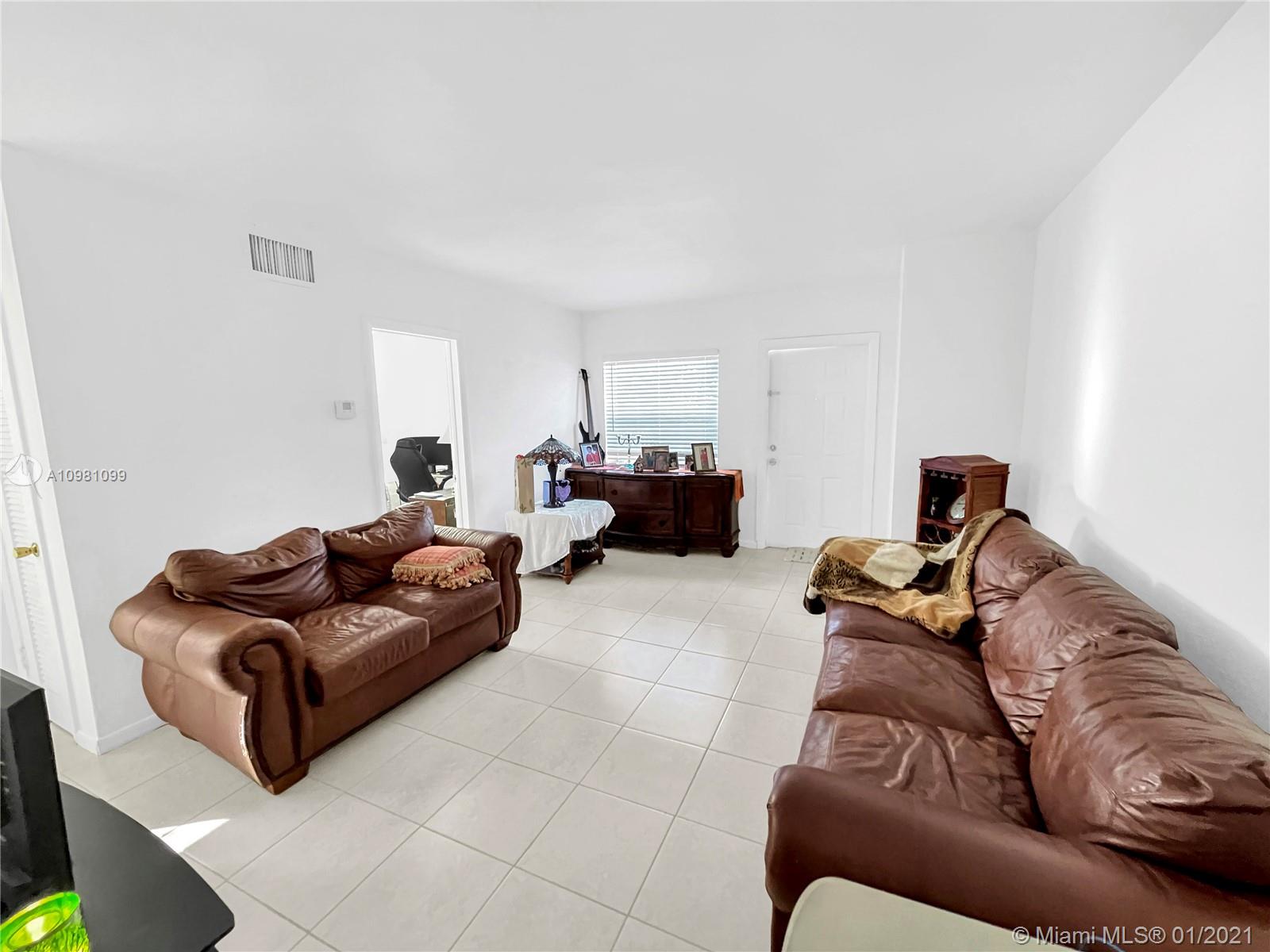 See details / 2850 sq. ft. $ 2021-04-20 0 Photo