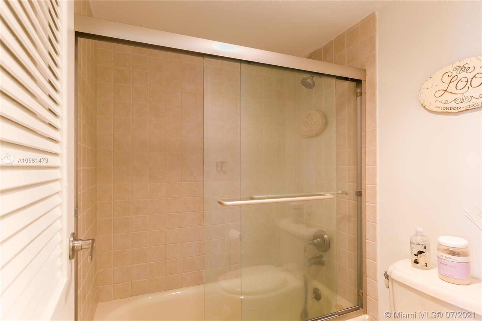 Photo of 20301 Country Club Dr #1622, Aventura, Florida, 33180 -