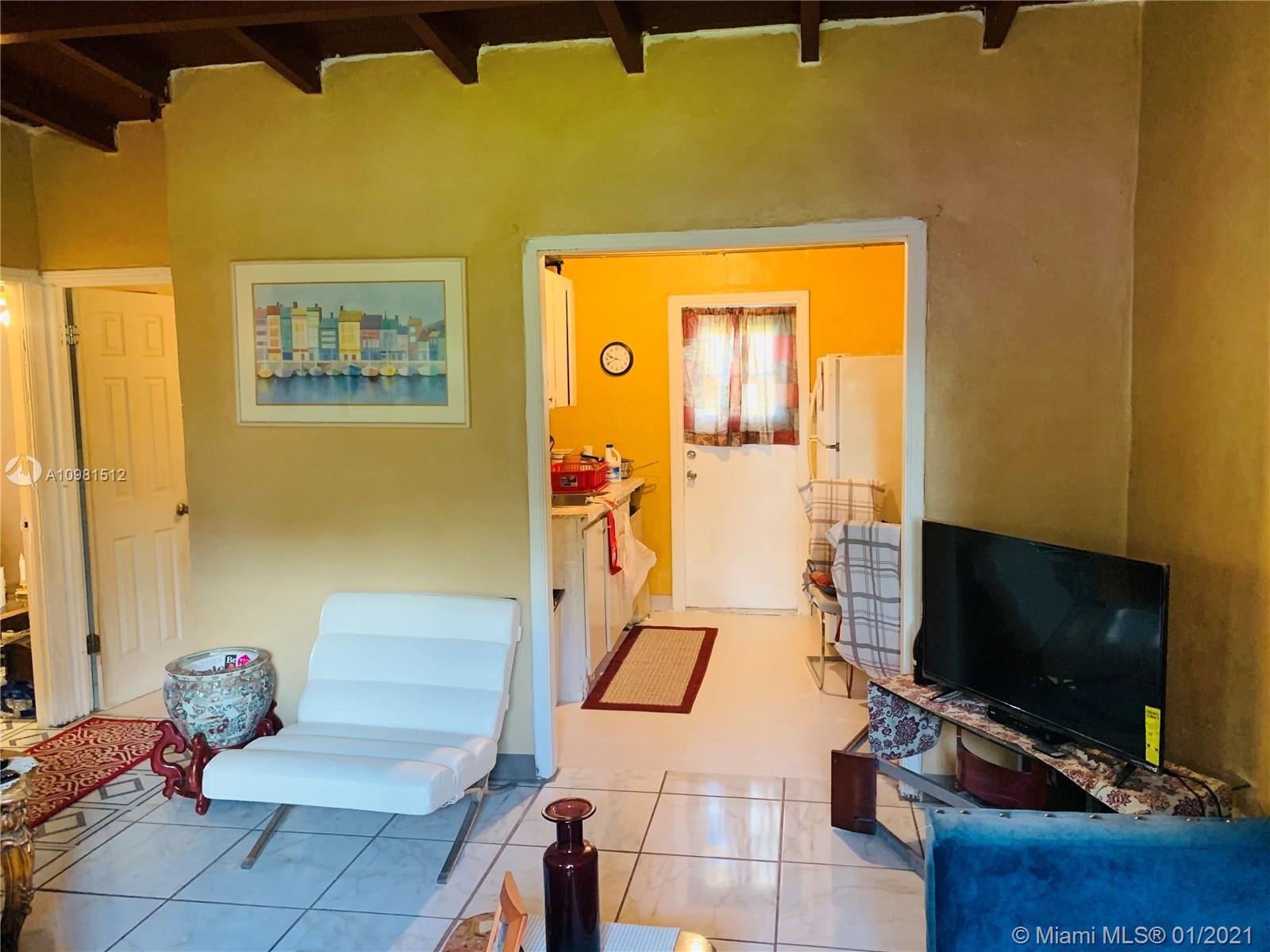 See details / 1575 sq. ft. $ 2021-01-11 0 Photo