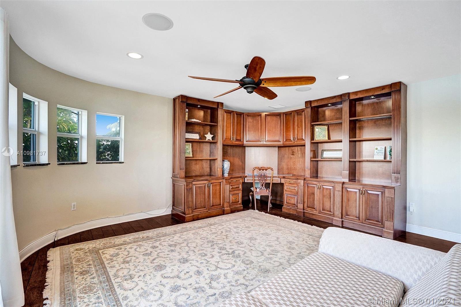 See details / 3118 sq. ft. $ 2021-01-11 0 Photo