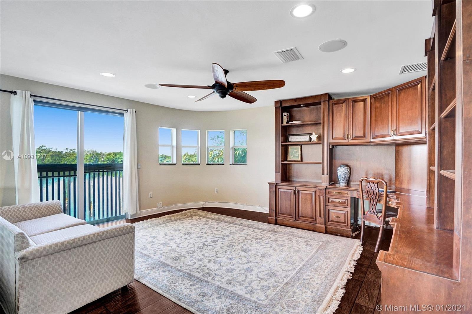 See details / 3118 sq. ft. $ 2021-01-11 0 Photo