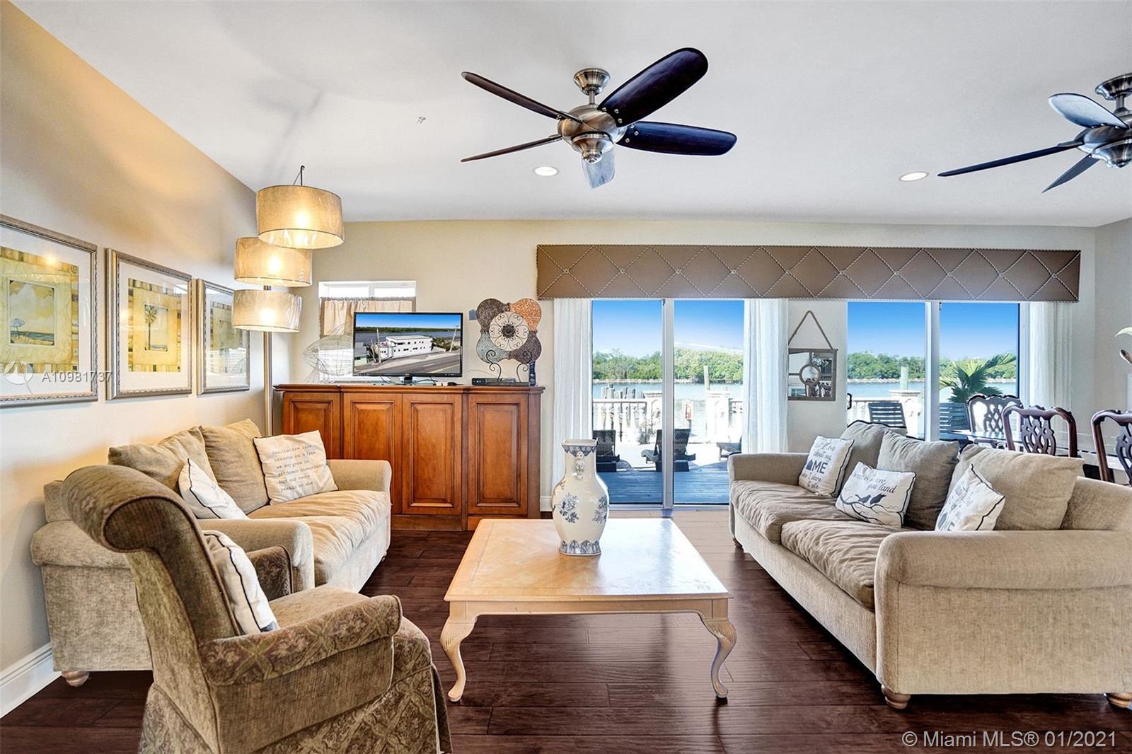 See details / 3118 sq. ft. $ 2021-01-11 0 Photo