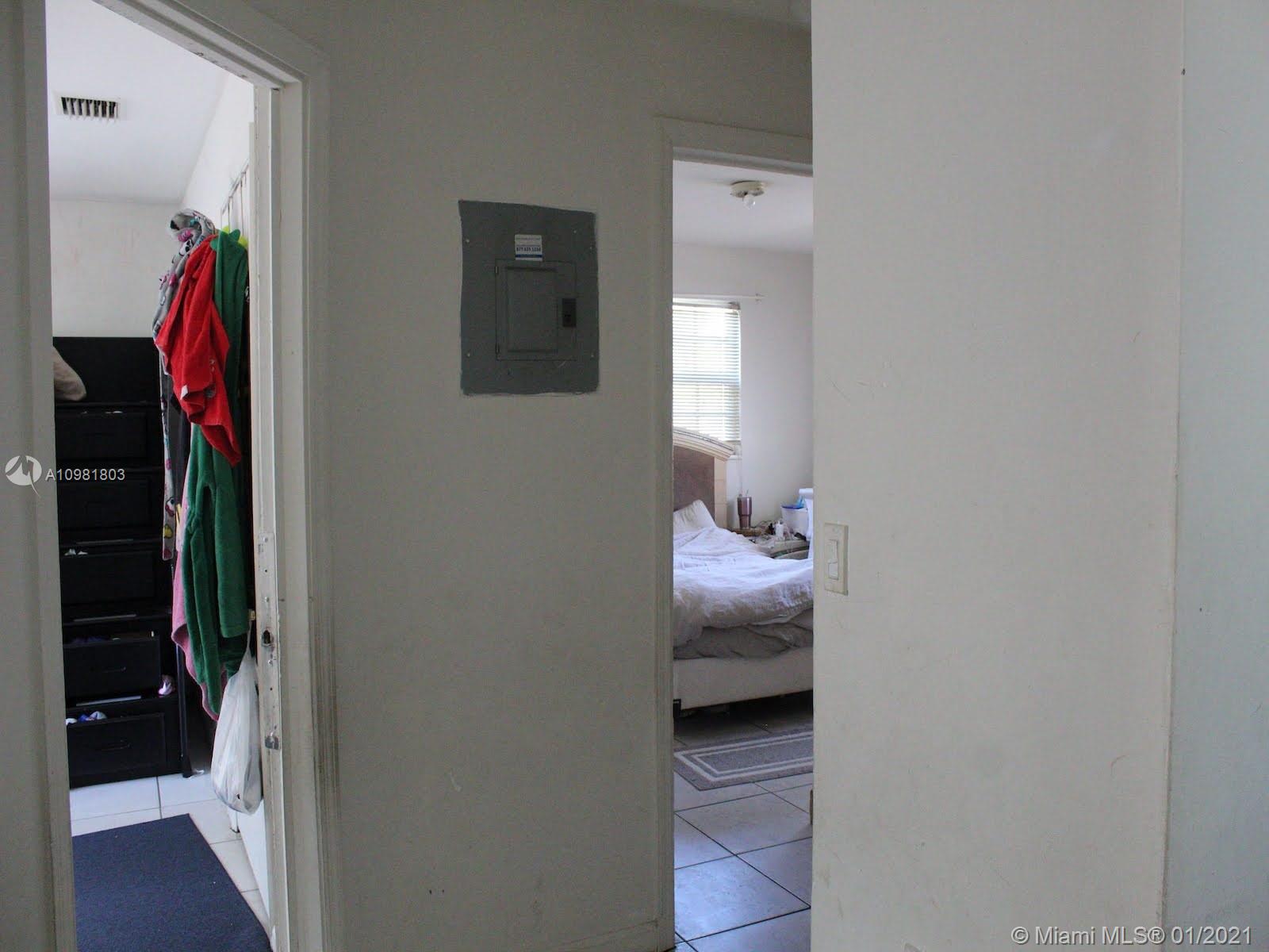 See details / 1255 sq. ft. $ 2021-01-11 0 Photo