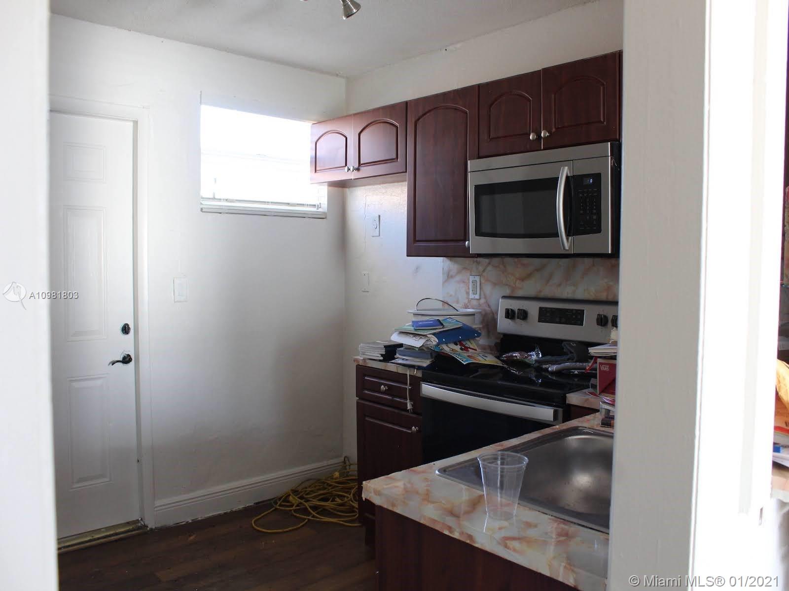 See details / 1255 sq. ft. $ 2021-01-11 0 Photo