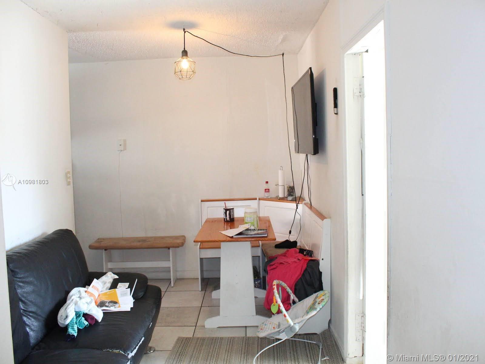 See details / 1255 sq. ft. $ 2021-01-11 0 Photo