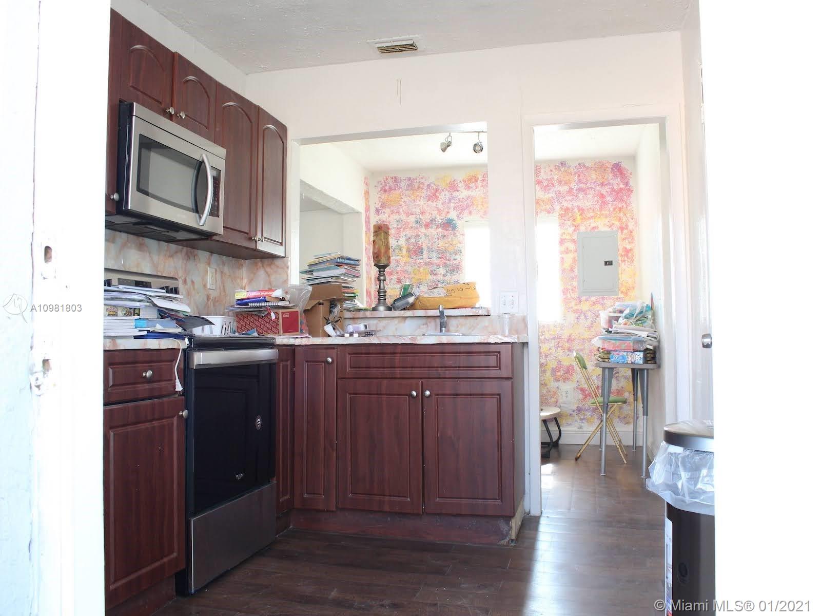 See details / 1255 sq. ft. $ 2021-01-11 0 Photo
