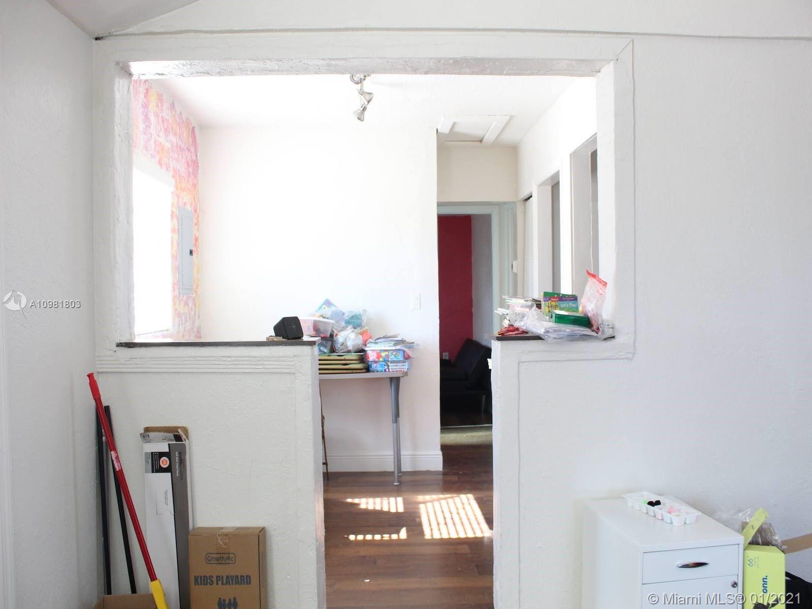 See details / 1255 sq. ft. $ 2021-01-11 0 Photo
